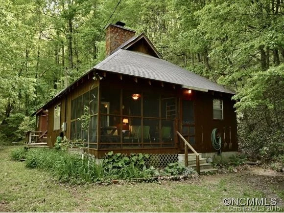 2223 Secluded Valley Road