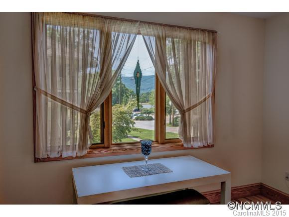 502 Rhododendron Ave - Photo 16