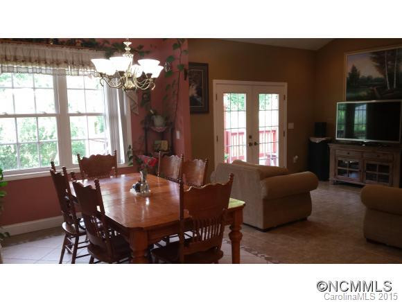 215 View Street - Photo 5