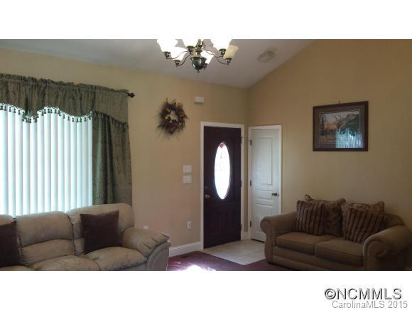 215 View Street - Photo 6