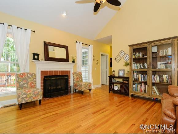 1047 Columbine Road - Photo 12