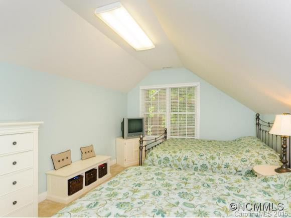 1047 Columbine Road - Photo 15