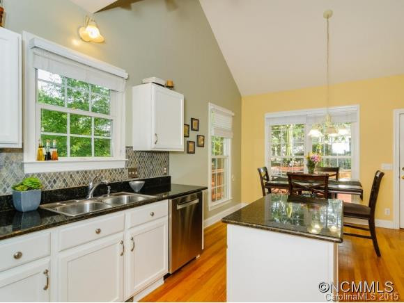1047 Columbine Road - Photo 22