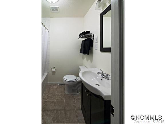 570 Mulberry - Photo 11