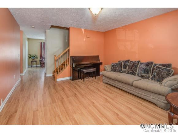 207 Pembrook Road - Photo 3