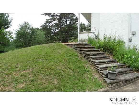 301 Stratford Road - Photo 4