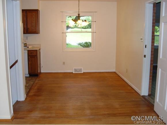 27 FORESTDALE DRIVE - Photo 6