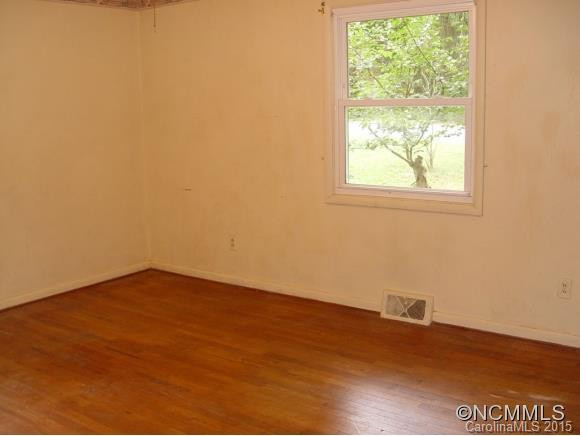 27 FORESTDALE DRIVE - Photo 8