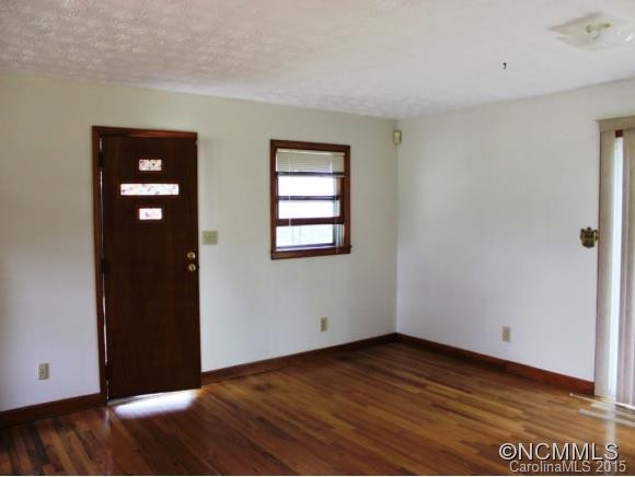 38 HARTSHORN DRIVE - Photo 3