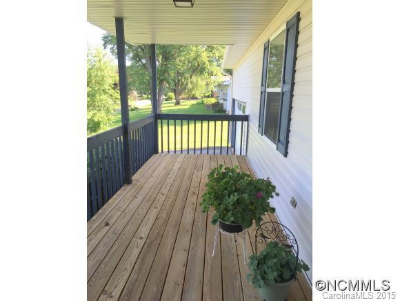 40 Westside Drive - Photo 10