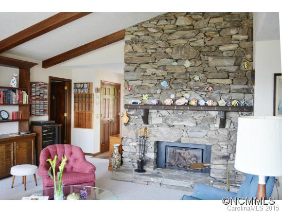 331 Orchard Circle - Photo 2