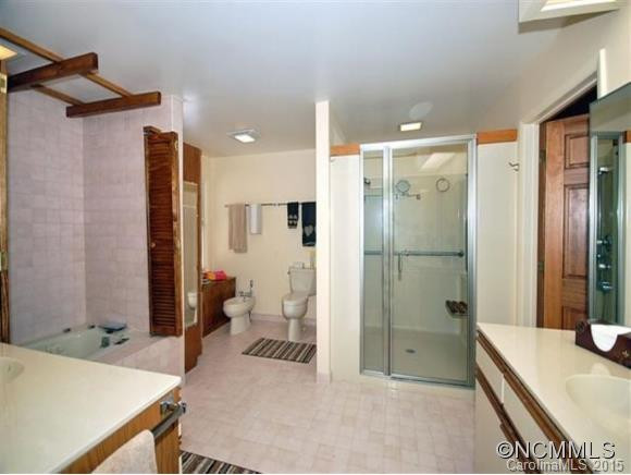 432 ROBIN HOOD ROAD - Photo 8