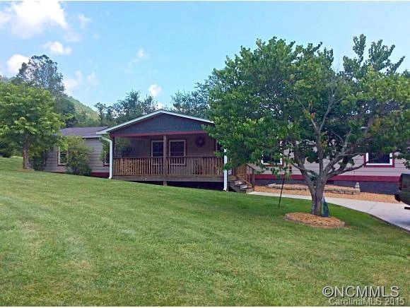 16 N Coyote Springs Farm Rd