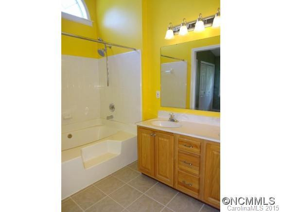 432 GLENSPRINGS DRIVE - Photo 8