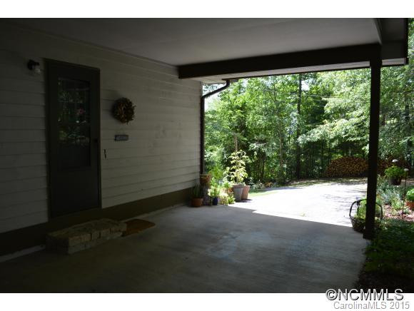 31 Laurel Court - Photo 2