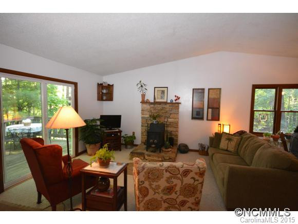 31 Laurel Court - Photo 4