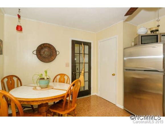 536 Long Shoals Road - Photo 10
