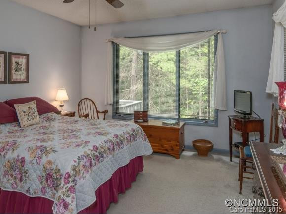332 EMMAS GROVE RD - Photo 8