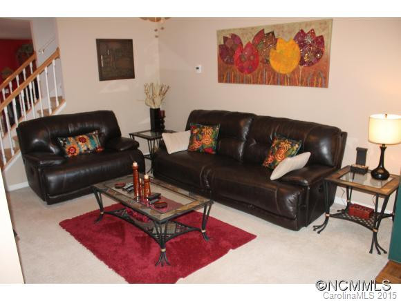 196 FARINGTON CIRCLE - Photo 13