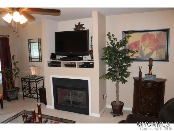 196 FARINGTON CIRCLE - Photo 14