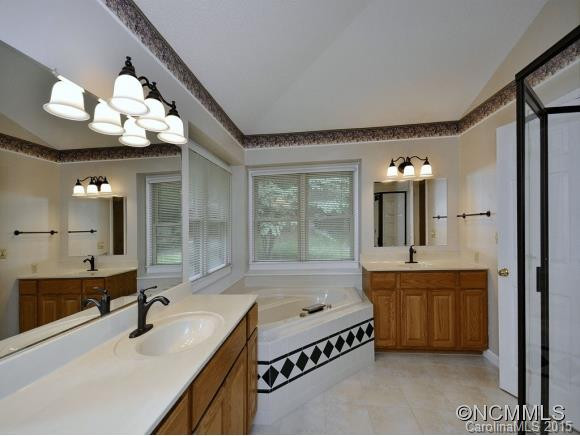 6 OAK HOLLOW DRIVE - Photo 8
