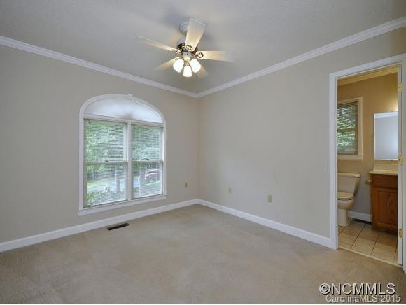 6 OAK HOLLOW DRIVE - Photo 10