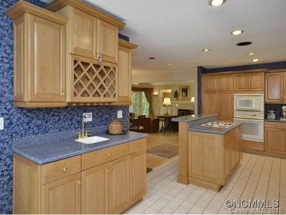 120 GREENLEAF DRIVE - Photo 11
