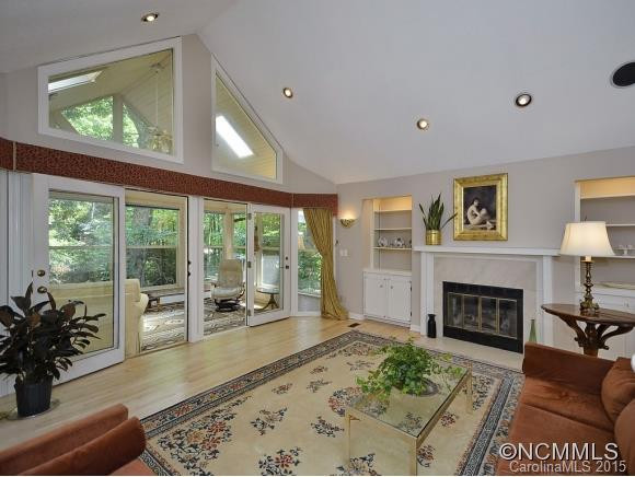 120 GREENLEAF DRIVE - Photo 4