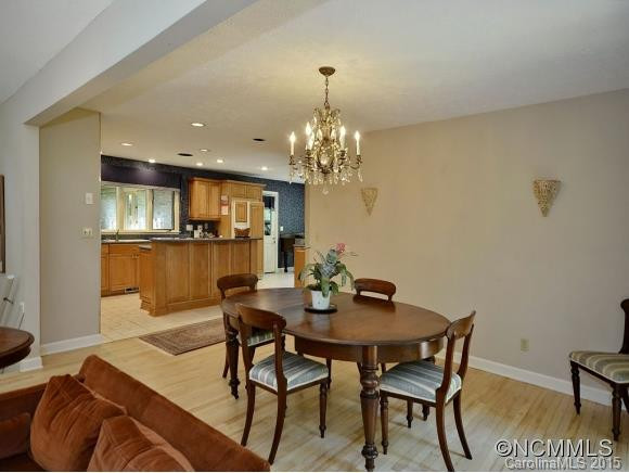 120 GREENLEAF DRIVE - Photo 8