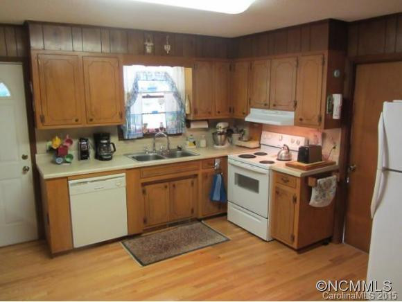 1740 Rock Corner Road - Photo 18