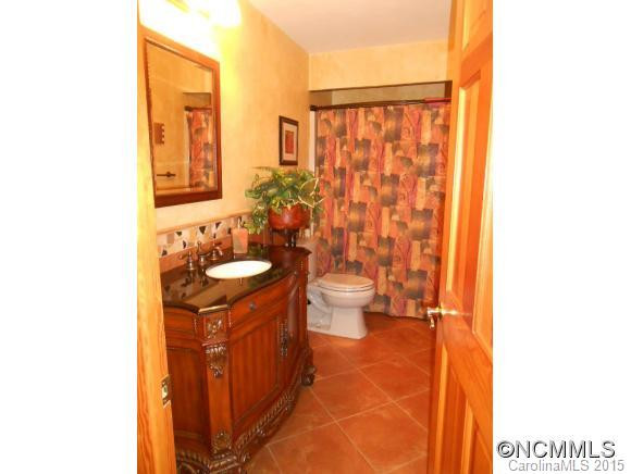 2000 Plum Tree Lane - Photo 18