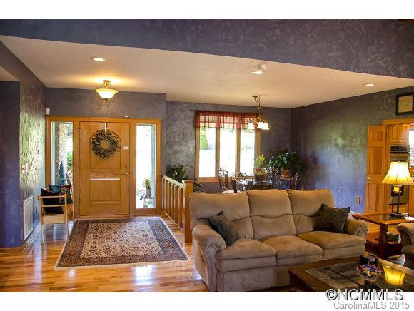2000 Plum Tree Lane - Photo 3
