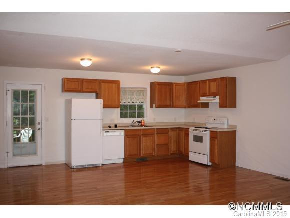 11 West Raleigh Road - Photo 4