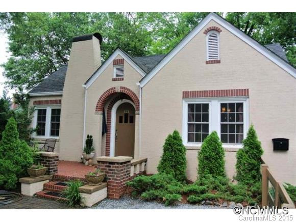 121 Carolina Avenue - Photo 2