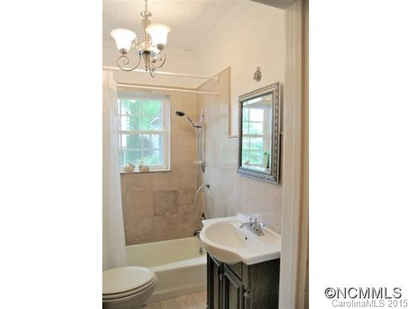 121 Carolina Avenue - Photo 16