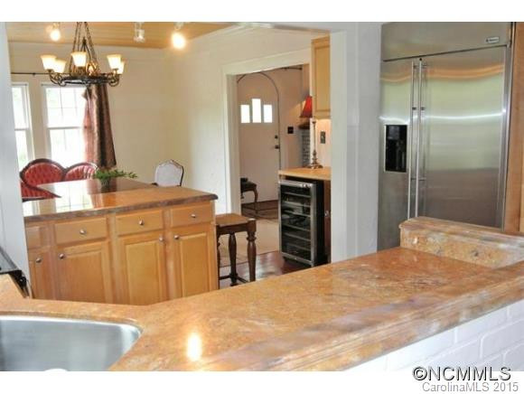 121 Carolina Avenue - Photo 10