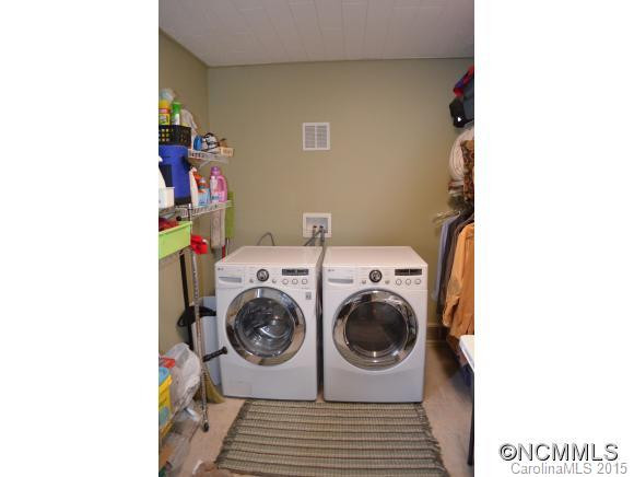 24 Griffing Circle - Photo 12