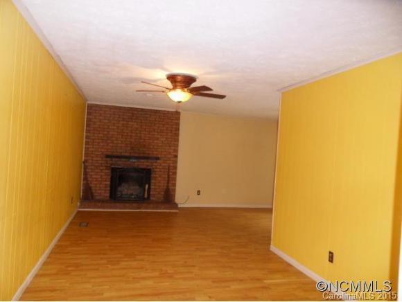 407 Comet Drive - Photo 4