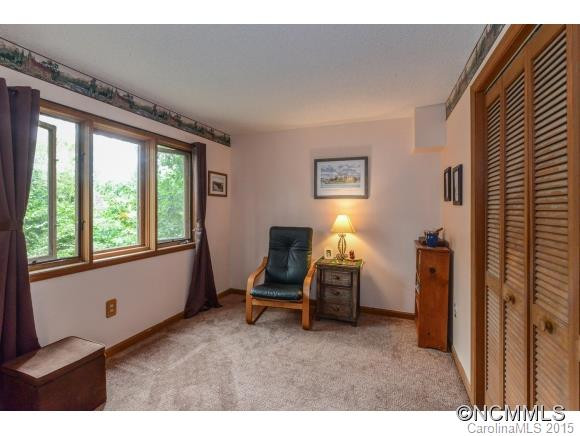 108 Edgewood Ct - Photo 15