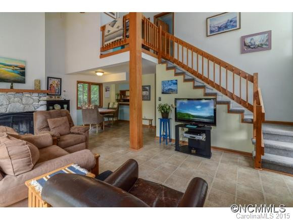 108 Edgewood Ct - Photo 4