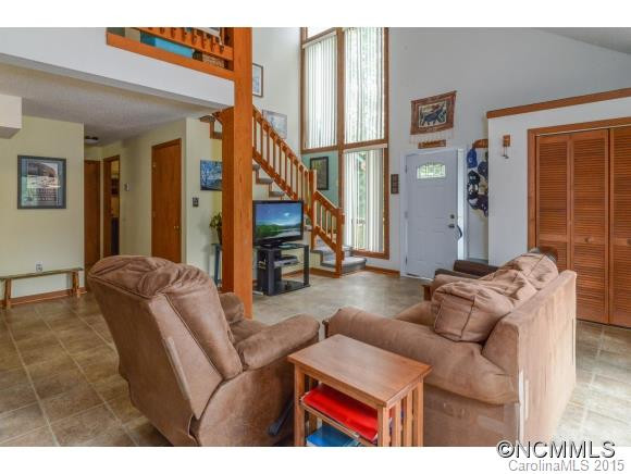 108 Edgewood Ct - Photo 5