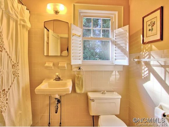 1126 Highland Avenue - Photo 12