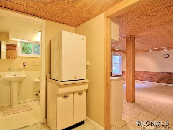 1126 Highland Avenue - Photo 15
