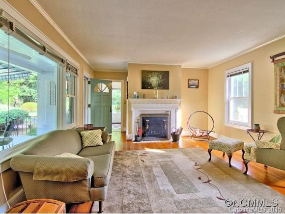 1126 Highland Avenue - Photo 3
