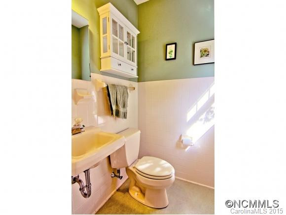 1126 Highland Avenue - Photo 9