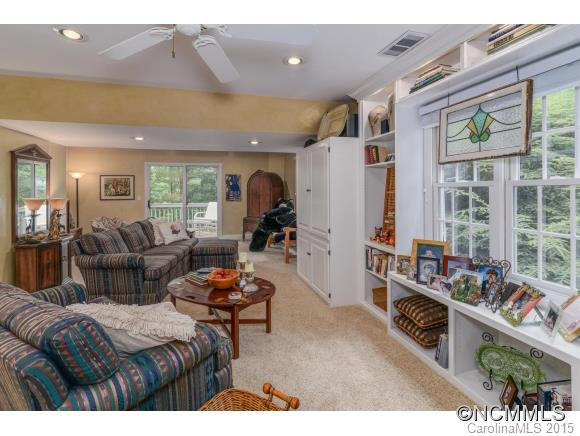 324 Kenmure Drive - Photo 16