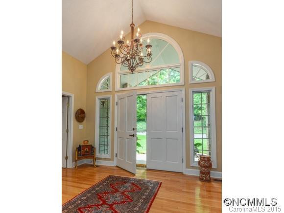 324 Kenmure Drive - Photo 3