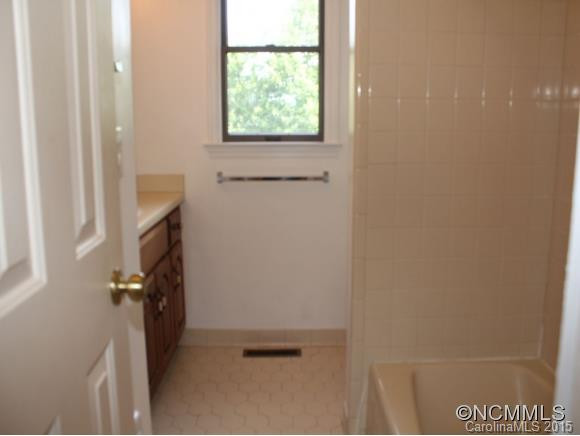 550 CRYSTAL HEIGHTS DRIVE - Photo 17