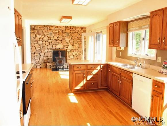 550 CRYSTAL HEIGHTS DRIVE - Photo 6