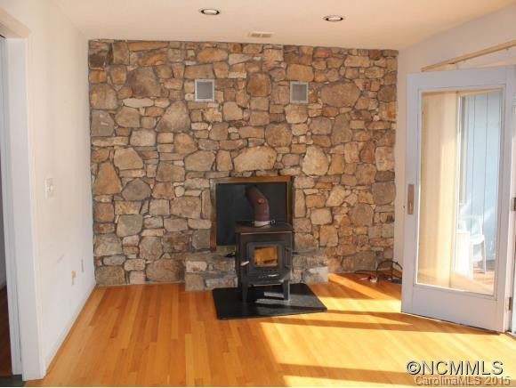 550 CRYSTAL HEIGHTS DRIVE - Photo 7